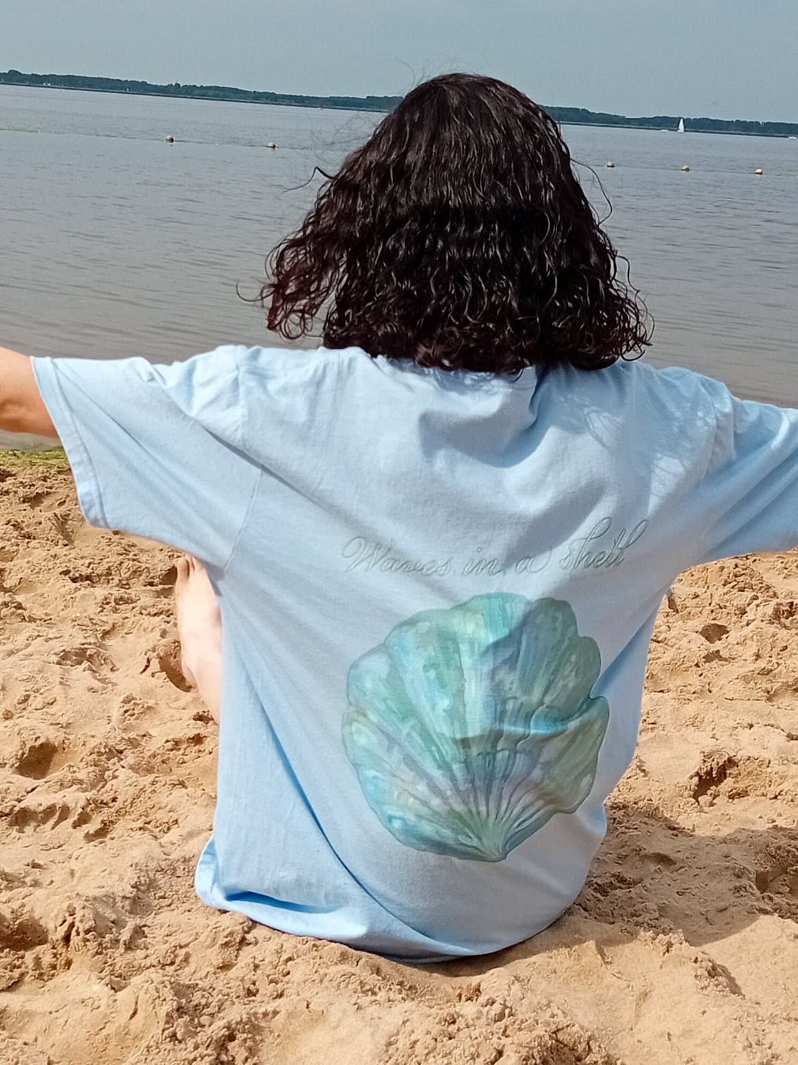Mermaid aesthetic pearl shell woman T-shirt, oversized womens trendy clam tee